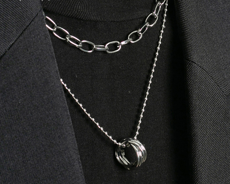 Victoria's Vogue Punk Multilayered Cross Lock Pendant Necklace For Women Silver Color Portrait Coin Chain Choker Necklaces 2021 Jewelry