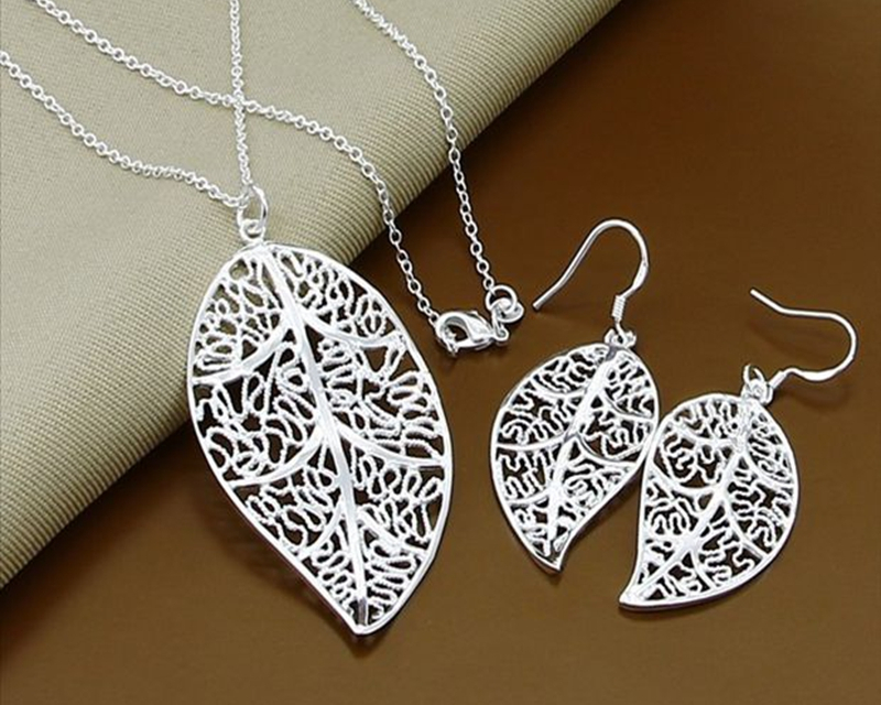 DOTEFFIL 925 Sterling Silver 18 Inch Chain Leaves Pendant Necklace Earring Set For Woman Wedding Engagement Party Jewelry