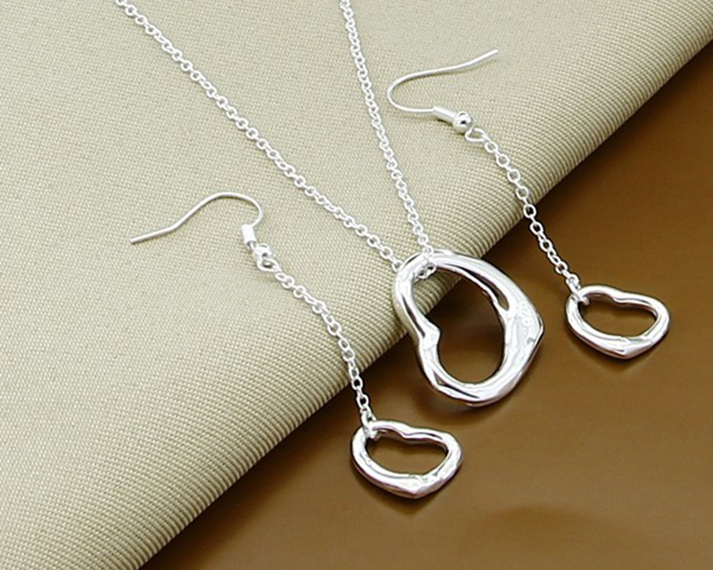 Victoria's Vogue 925 Sterling Silver 18 inch Chain Heart Necklace Earring Set For Woman Wedding Engagement Party Fashion Charm Jewelry
