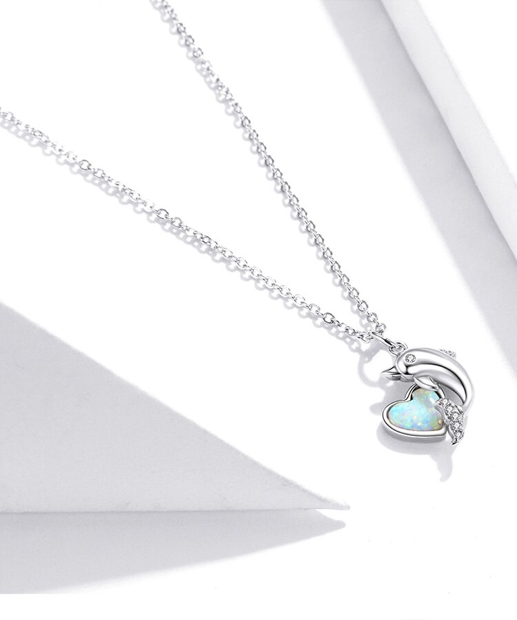 Victoria's Vogue 925 Sterling Silver Dolphin with Heart Plated platinum CZ Pendant Necklace for Women Family Gifts Fine Jewelry SCN412 Victoria's Vogue 925 Sterling Silver Dolphin with Heart Plated platinum CZ Pendant Necklace for Women Family Gifts Fine Jewelry SCN412