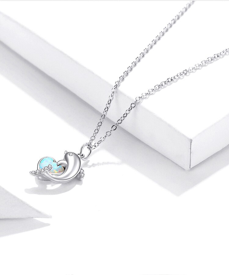 Victoria's Vogue 925 Sterling Silver Dolphin with Heart Plated platinum CZ Pendant Necklace for Women Family Gifts Fine Jewelry SCN412 Victoria's Vogue 925 Sterling Silver Dolphin with Heart Plated platinum CZ Pendant Necklace for Women Family Gifts Fine Jewelry SCN412