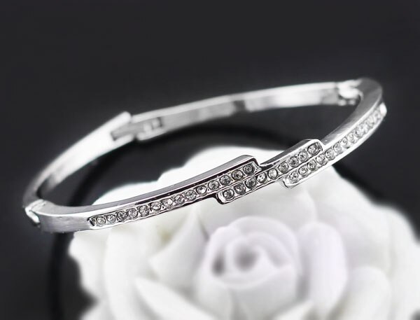 Victoria's Vogue rhinestones Golden color Cuff Bangles bracelets fahsion jewelry dropshipping queen charms women girl hot gift golden Victoria's Vogue rhinestones Golden color Cuff Bangles bracelets fahsion jewelry dropshipping queen charms women girl hot gift golden