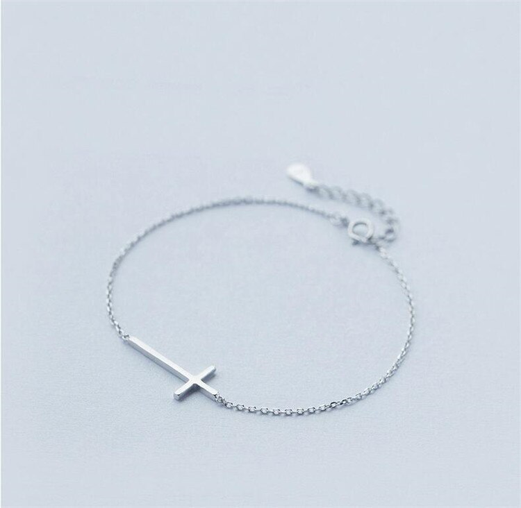 Victoria's Vogue New Simple Fashion Female Glossy Cross 925 Sterling Silver Jewelry Personality Popular Exquisite Bracelets