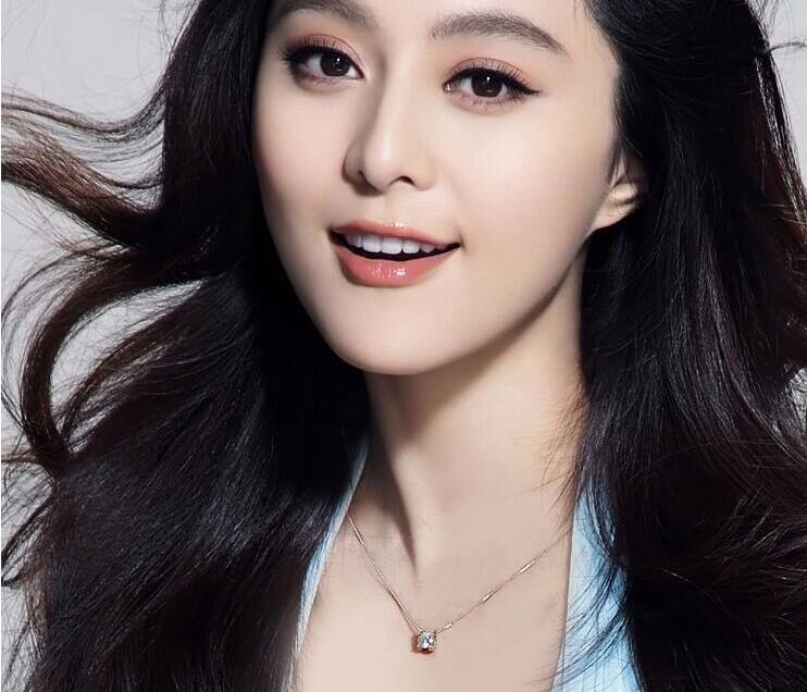 Victoria's Vogue 925 Sterling Silver Jewelry Not Allergic Fashion Simple Zircon Upscale Perspective Square Clavicle Chain Pendant Necklaces