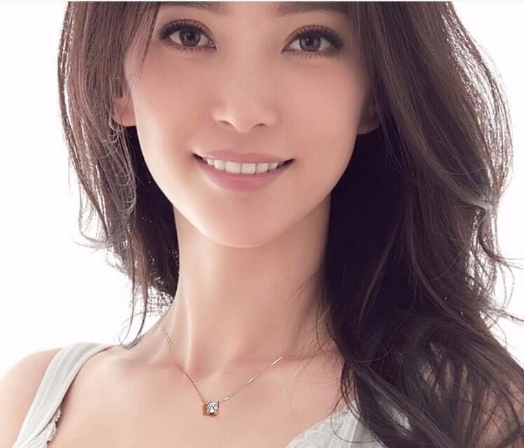 Victoria's Vogue 925 Sterling Silver Jewelry Not Allergic Fashion Simple Zircon Upscale Perspective Square Clavicle Chain Pendant Necklaces