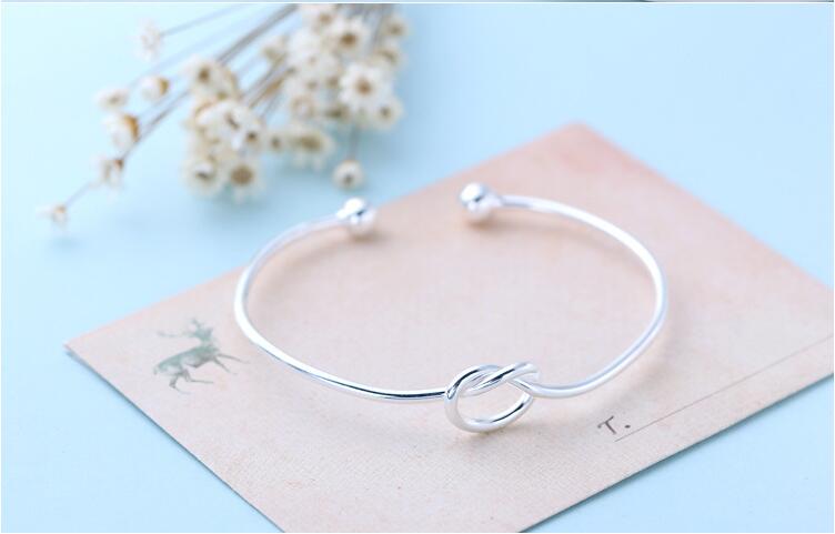 Victoria's Vogue 925 Sterling Silver Jewelry Simple Love Knot Slender Opening Female High-quality Popular Personality Bracelet