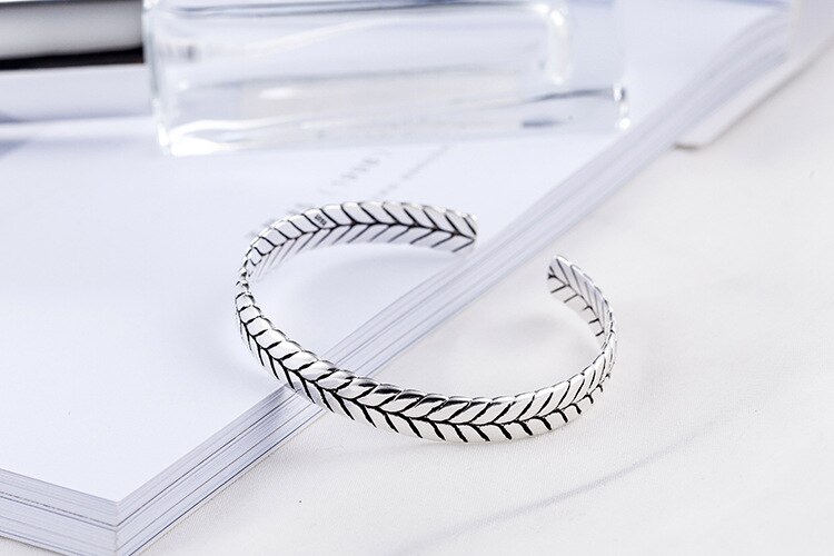 Victoria's Vogue New Snake Grain Creative Braided Bracelets 925 Sterling Silver Jewelry Personality Leaf Exquisite Popular Bangles