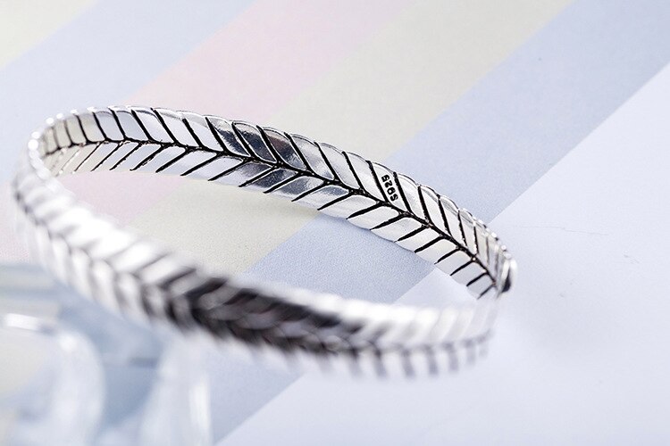 Victoria's Vogue New Snake Grain Creative Braided Bracelets 925 Sterling Silver Jewelry Personality Leaf Exquisite Popular Bangles