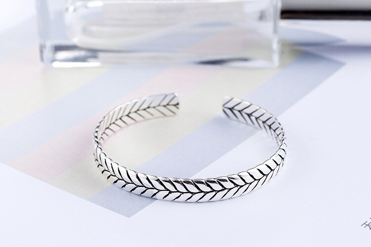 Victoria's Vogue New Snake Grain Creative Braided Bracelets 925 Sterling Silver Jewelry Personality Leaf Exquisite Popular Bangles