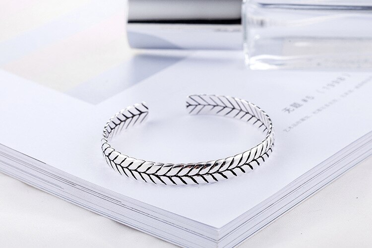 Victoria's Vogue New Snake Grain Creative Braided Bracelets 925 Sterling Silver Jewelry Personality Leaf Exquisite Popular Bangles