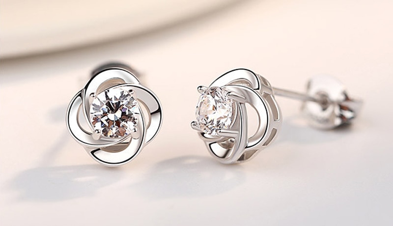 Victoria's Vogue Silver 925 Stud Earrings Flower Shape With Solitaire 6mm Zirconia Diamond Wedding Earrings Women Gift Silver 925 jewelry Victoria's Vogue Silver 925 Stud Earrings Flower Shape With Solitaire 6mm Zirconia Diamond Wedding Earrings Women Gift Silver 925 jewelry