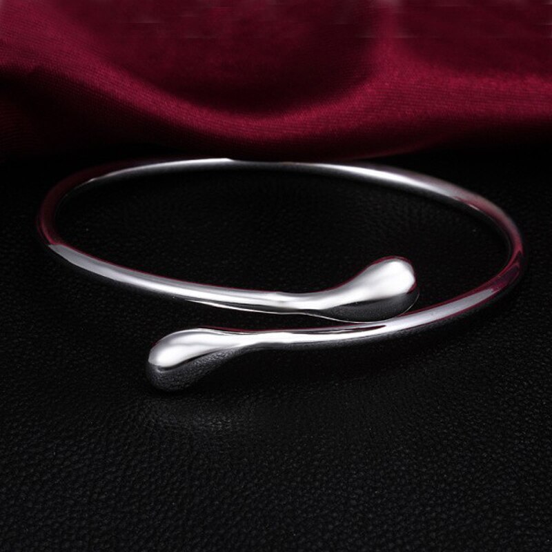 Victoria's Vogue Hot Sale 925 Fashion Jewelry Silver Teardrop/Waterdrop/Raindrop Bangle Jewelry Women Cuff Bracelet for Wedding Party