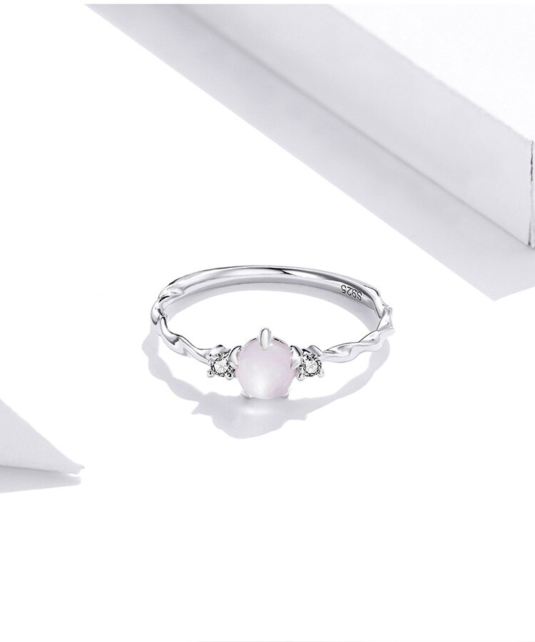 Victoria's Vogue 925 Sterling Silver Moonstone Ring Finger Rings for Women Vintage Retro Stackable Rings Band Silver Fine Jewelry Victoria's Vogue 925 Sterling Silver Moonstone Ring Finger Rings for Women Vintage Retro Stackable Rings Band Silver Fine Jewelry