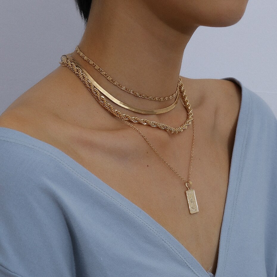 Victoria's Vogue 4Pcs/Set Multi Layer Twisted Metal Rope Chain Choker Necklace Vintage Carved Coin Portrait Pendant Necklaces Jewelry