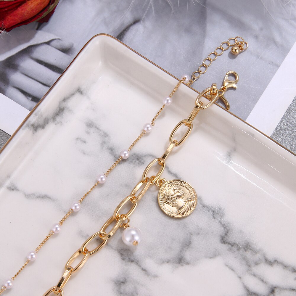 Victoria's Vogue Vintage Heart Pendant Bracelets Bangles Women Punk Chunky Imitation Pearl Chain Bracelet 2020 Couple Wedding Jewelry Gifts
