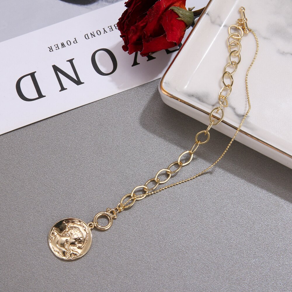 Victoria's Vogue Vintage Heart Pendant Bracelets Bangles Women Punk Chunky Imitation Pearl Chain Bracelet 2020 Couple Wedding Jewelry Gifts