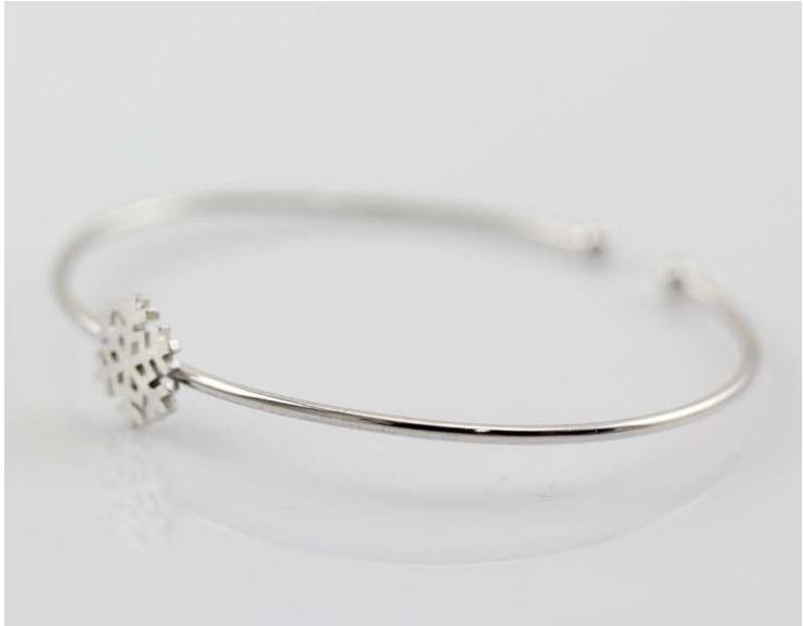 Victoria's Vogue 925 Sterling Silver Jewelry Fashion Simple And Beautiful Drawing Snowflake Anti-allergic Exquisite Bracelet