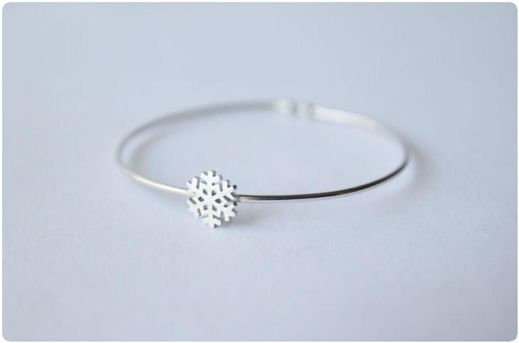 Victoria's Vogue 925 Sterling Silver Jewelry Fashion Simple And Beautiful Drawing Snowflake Anti-allergic Exquisite Bracelet