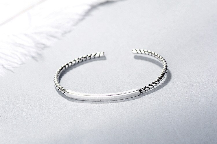 Victoria's Vogue New Creative Flower Line Bracelets Rectangle 925 Sterling Silver Jewelry Simple Geometric Twist Personality Bangles Victoria's Vogue New Creative Flower Line Bracelets Rectangle 925 Sterling Silver Jewelry Simple Geometric Twist Personality Bangles