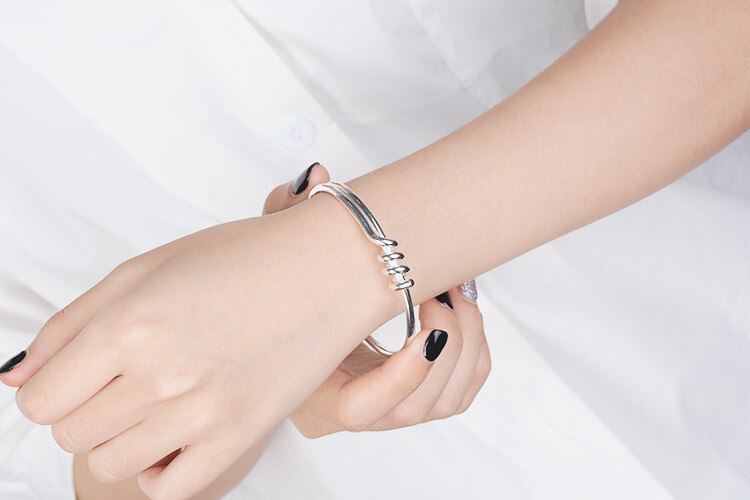 Victoria's Vogue New Fashion Simple Personality Twisted Rope Bracelets 925 Sterling Silver Jewelry Popular Smooth Knotted Bangles Victoria's Vogue New Fashion Simple Personality Twisted Rope Bracelets 925 Sterling Silver Jewelry Popular Smooth Knotted Bangles