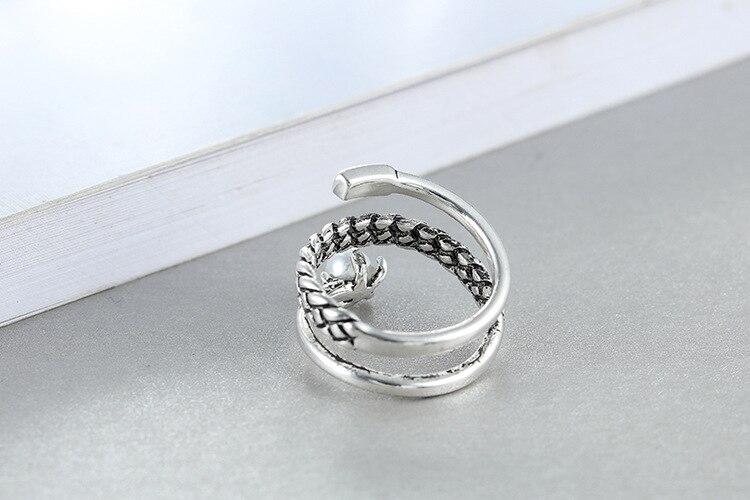 Victoria's Vogue European Style New Women Snake Pattern 925 Sterling Silver Jewelry Retro Personality Pearl Fashion Opening Rings