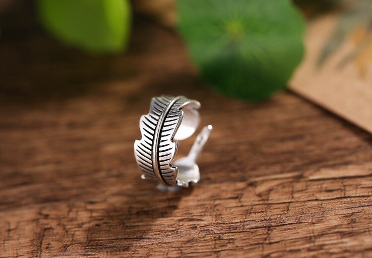 Victoria's Vogue New Retro Personality Fashion 925 Sterling Silver Jewelry Atmosphere Vintage Feather Leaf Opening Rings Victoria's Vogue New Retro Personality Fashion 925 Sterling Silver Jewelry Atmosphere Vintage Feather Leaf Opening Rings