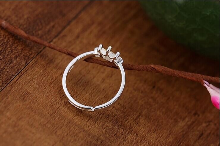 Victoria's Vogue Exquisite 925 Sterling Silver Jewelry Temperament Beautiful Crown Crystal Korean Opening Popular Rings