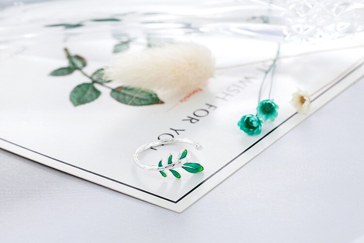 Victoria's Vogue New Literary Personality Fashion 925 Sterling Silver Jewelry Personality Green Epoxy Leaf Natural Leaves Opening Rings Victoria's Vogue New Literary Personality Fashion 925 Sterling Silver Jewelry Personality Green Epoxy Leaf Natural Leaves Opening Rings