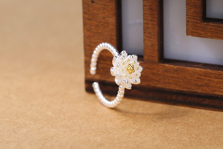Victoria's Vogue New Arrival Handmade Lotus 925 Sterling Silver Jewelry Exquisite Fashion Flowers Popular Opening Rings Victoria's Vogue New Arrival Handmade Lotus 925 Sterling Silver Jewelry Exquisite Fashion Flowers Popular Opening Rings