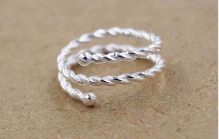 Victoria's Vogue New Fashion Anti-allergic 925 Sterling Silver Jewelry Not Allergic Beautiful Fresh And Simple Twisted Personality Rings