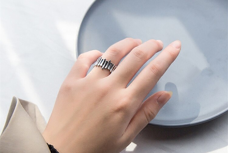 Victoria's Vogue Thai Silver Female Creative Personality Irregular Word 925 Sterling Silver Jewelry Exquisite Geometric Opening Rings