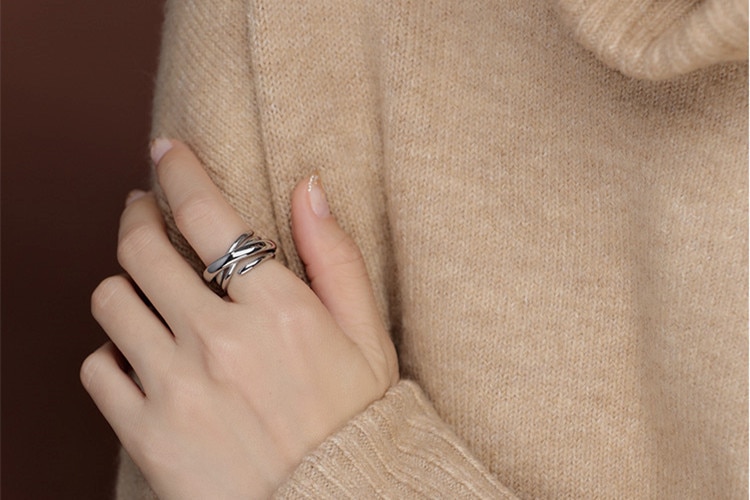 Victoria's Vogue New Fashion Hipster Multi-layer Irregular 925 Sterling Silver Jewelry Simple Smooth Winding Personality Opening Rings Victoria's Vogue New Fashion Hipster Multi-layer Irregular 925 Sterling Silver Jewelry Simple Smooth Winding Personality Opening Rings