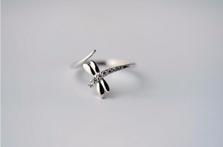 Victoria's Vogue Personality New Fashion Small Fresh Simple Crystal 925 Sterling Silver Jewelry Not Allergic Dragonfly Opening Rings