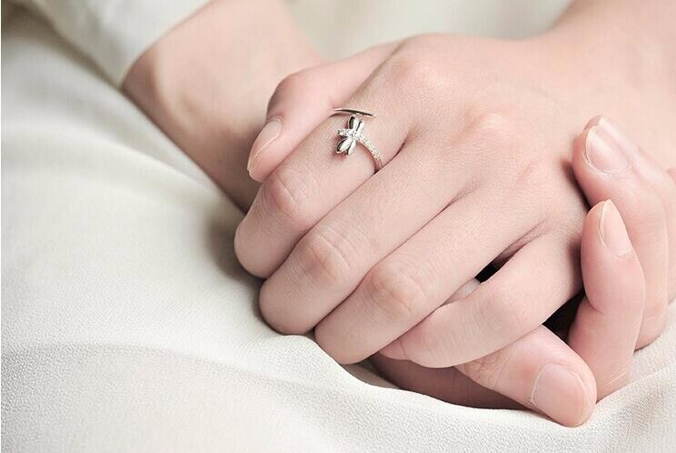 Victoria's Vogue Personality New Fashion Small Fresh Simple Crystal 925 Sterling Silver Jewelry Not Allergic Dragonfly Opening Rings