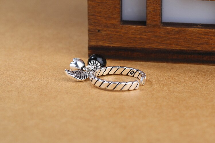 Victoria's Vogue New Fashion Black Agare Bell Leaves 925 Sterling Silver Jewelry Personality Retro Transfer Leaf Sweet Gift Opening Rings