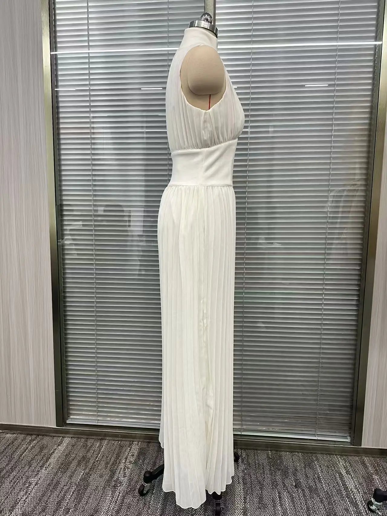 Victoria'S Vogue Sexy Deep V Neck Hollow Zip Jumpsuit Women's Spring Solid High Waist Wide Leg Romper Summer Sleeveless Pleated Vacation Overalls