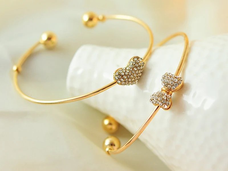 Victoria'S Vogue Women's Cute Elegant Heart and Bowknot Cuff Bracelet Bangles Crystal Charming Accessory Rotatable Fine Wrist Jewelry