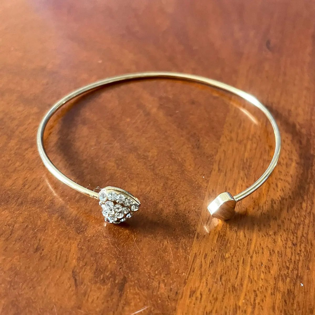 Victoria'S Vogue Women's Cute Elegant Heart and Bowknot Cuff Bracelet Bangles Crystal Charming Accessory Rotatable Fine Wrist Jewelry