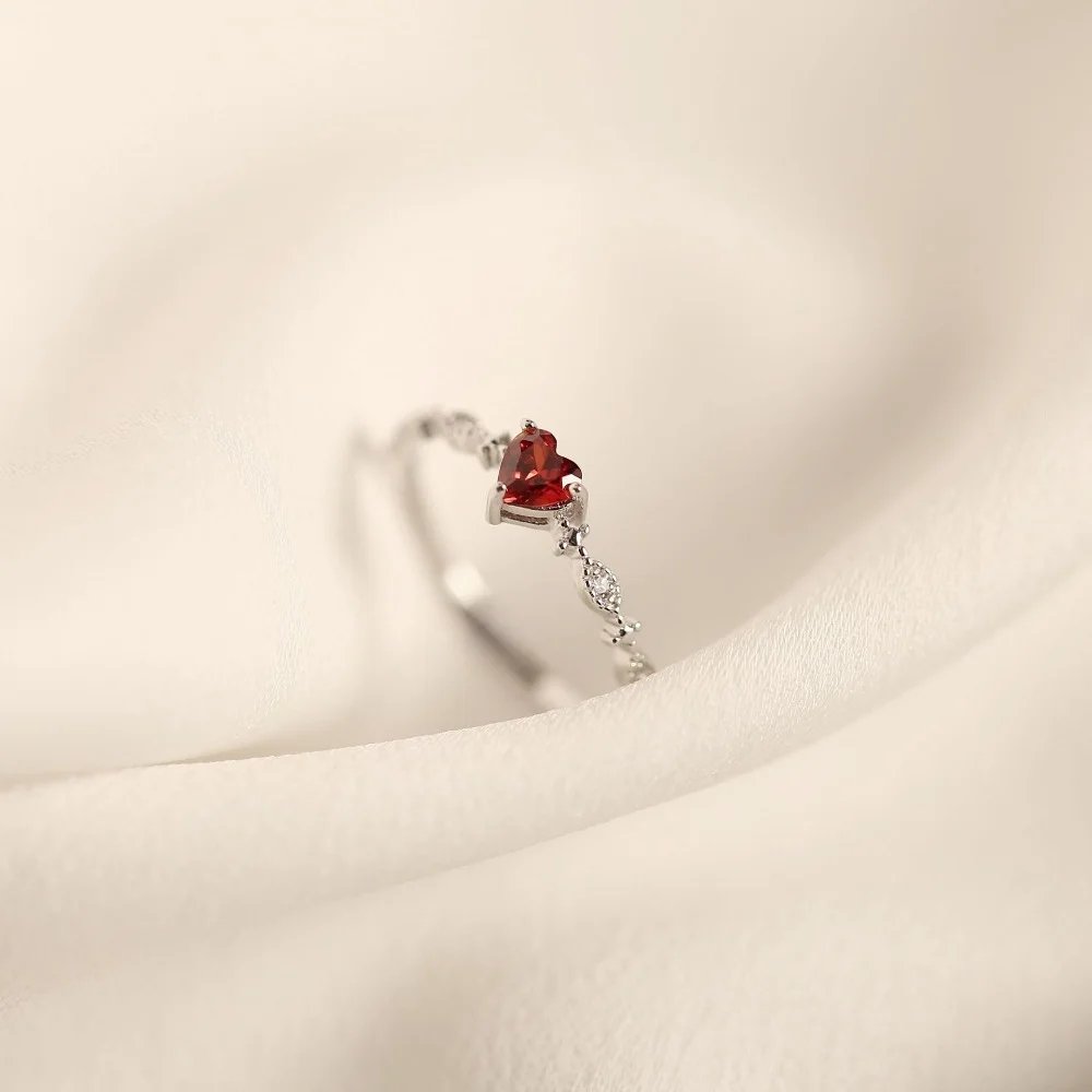 Victoria'S Vogue Luxury Red Heart Crystal Opening Rings for Women Temperament Stainless Steel Zircon Wedding Bride Finger Jewelry Accessory Gift