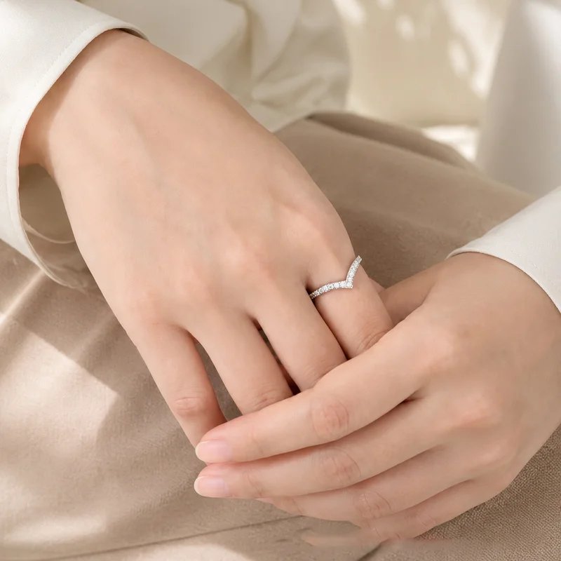 Victoria's Vogue 925 Sterling Silver Fashion V-Shaped Zircon Exquisite Ring for Women Engagement Wedding Party Anniversary Gift Fine Jewelry