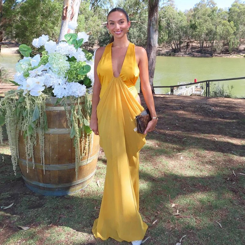 Victoria's Vogue Deep V Neck Backless Sexy Maxi Dress Women Summer Elegant Halter Off-shoulder Sleeveless See Through Beach Club Dress Victoria's Vogue Deep V Neck Backless Sexy Maxi Dress Women Summer Elegant Halter Off-shoulder Sleeveless See Through Beach Club Dress