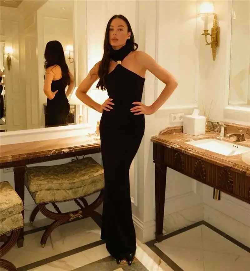 Victoria's Vogue Turtleneck Off-shoulder Sexy Knit Maxi Dress For Women Gown Metal Buckle Strapless Sleeveless High Waist Knitted Dress Victoria's Vogue Turtleneck Off-shoulder Sexy Knit Maxi Dress For Women Gown Metal Buckle Strapless Sleeveless High Waist Knitted Dress