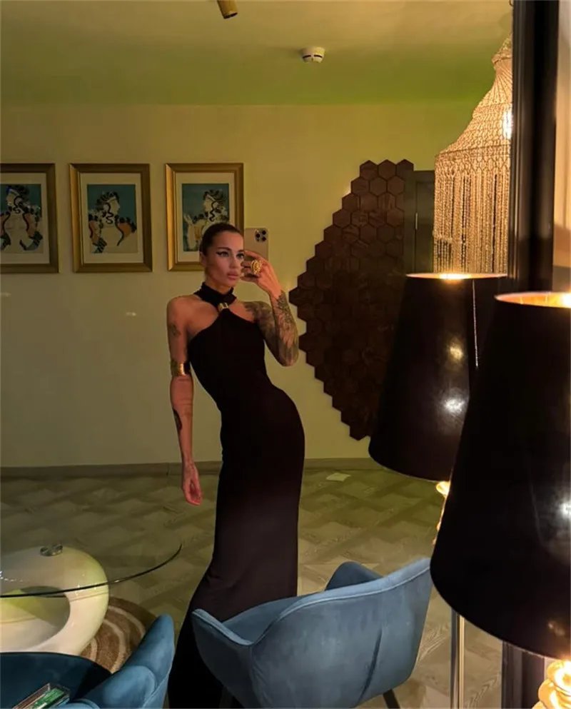 Victoria's Vogue Turtleneck Off-shoulder Sexy Knit Maxi Dress For Women Gown Metal Buckle Strapless Sleeveless High Waist Knitted Dress Victoria's Vogue Turtleneck Off-shoulder Sexy Knit Maxi Dress For Women Gown Metal Buckle Strapless Sleeveless High Waist Knitted Dress