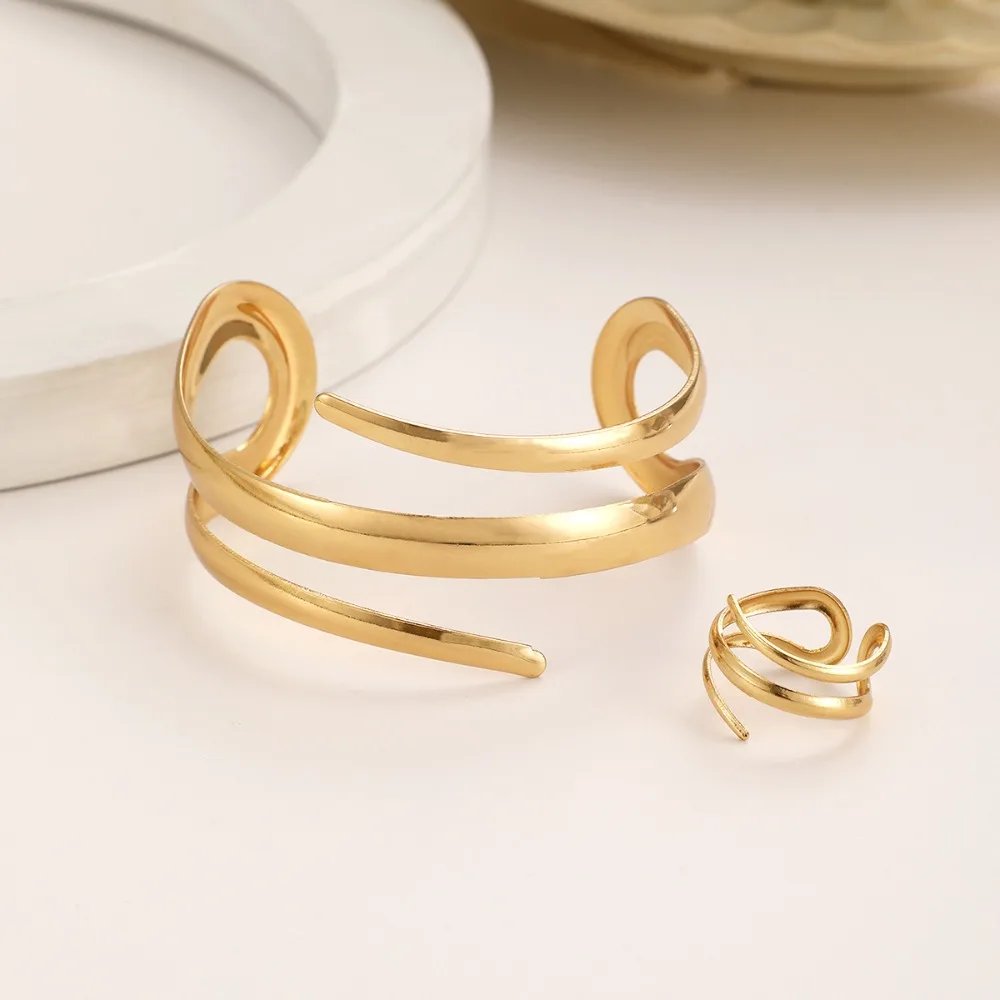 Victoria's Vogue European and American Thick Bracelet and Ring Jewelry Set for Women Gold Color Geometric Line Bracelet Ring Combination Set Gift