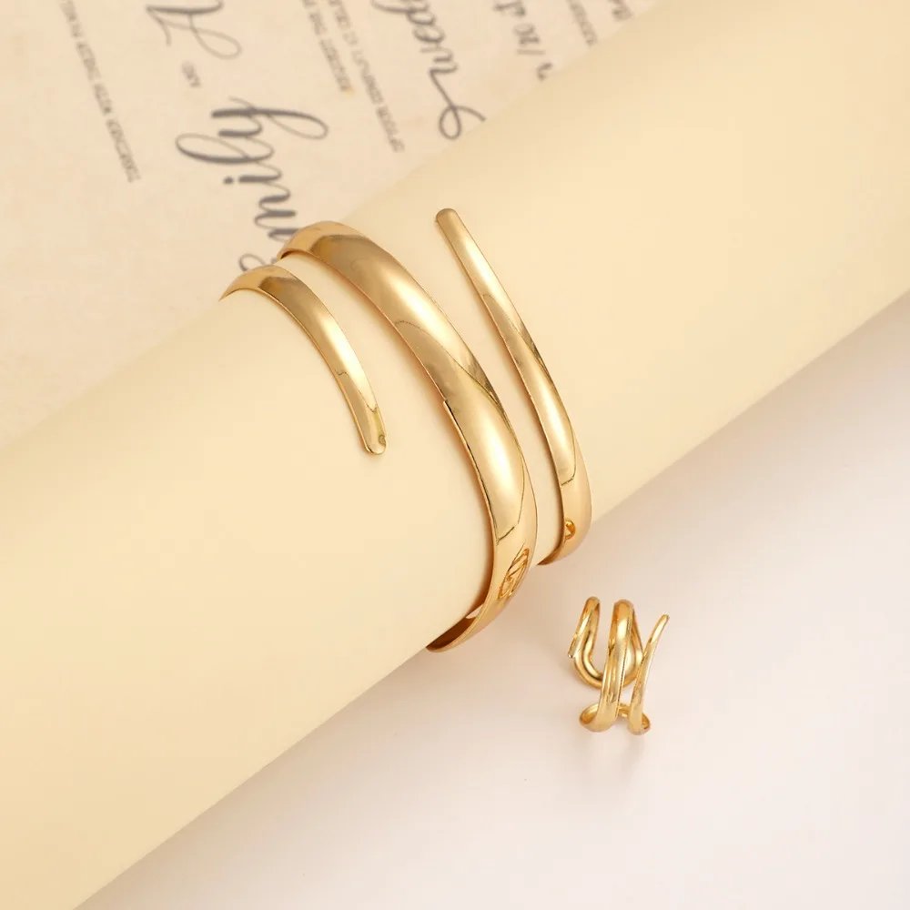 Victoria's Vogue European and American Thick Bracelet and Ring Jewelry Set for Women Gold Color Geometric Line Bracelet Ring Combination Set Gift