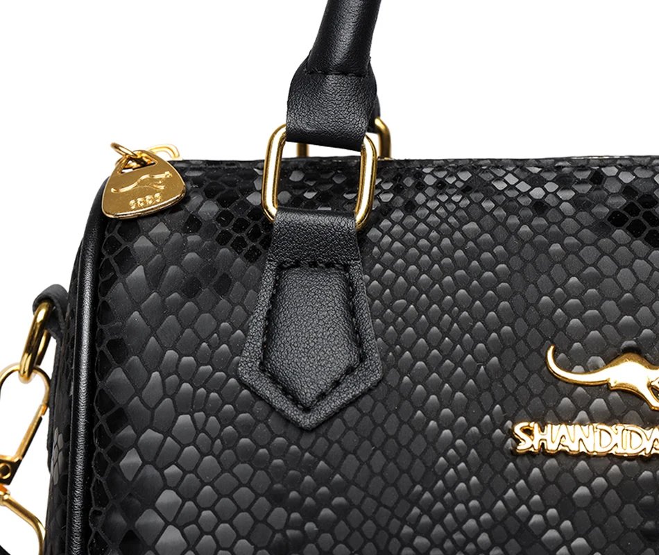Victoria's Vogue Luxury Serpentine Handbag Women Winter New PU Leather Shoulder Bag Brands Design Handle Bag Lady Victoria's Vogue Luxury Serpentine Handbag Women Winter New PU Leather Shoulder Bag Brands Design Handle Bag Lady