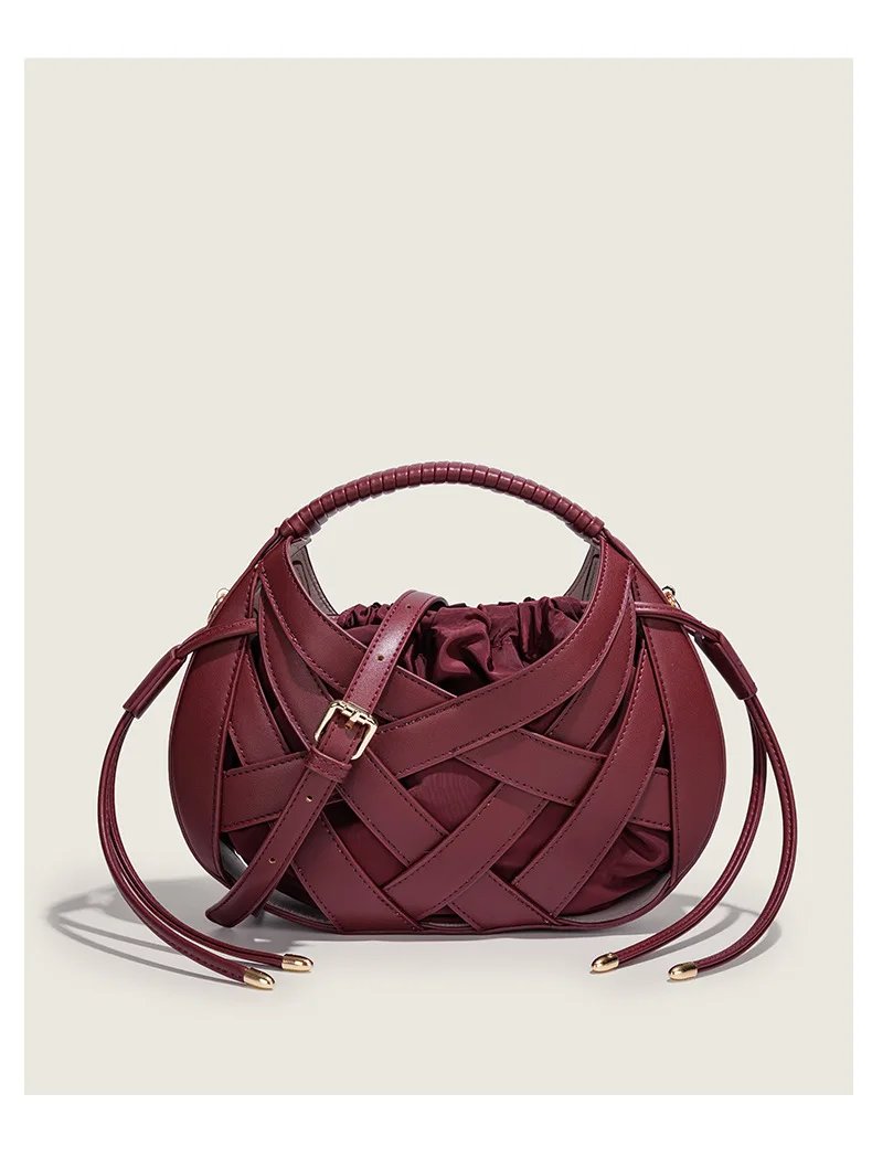 Victoria's Vogue Fashion Woven Hollow Women Handbags Luxury Designer Ladies Shoulder Messenger Bag Small Totes Tassel Lady Composite Bag Burgundy